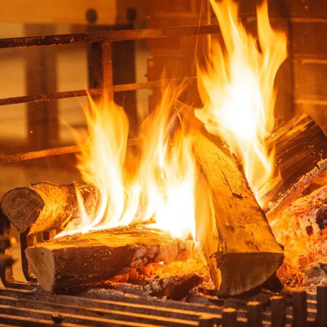 Softwood Logs Net Bag 6kg – Kiln‑Dried, Sustainable & Ready to Burn - Ideal for Stoves & Chimineas