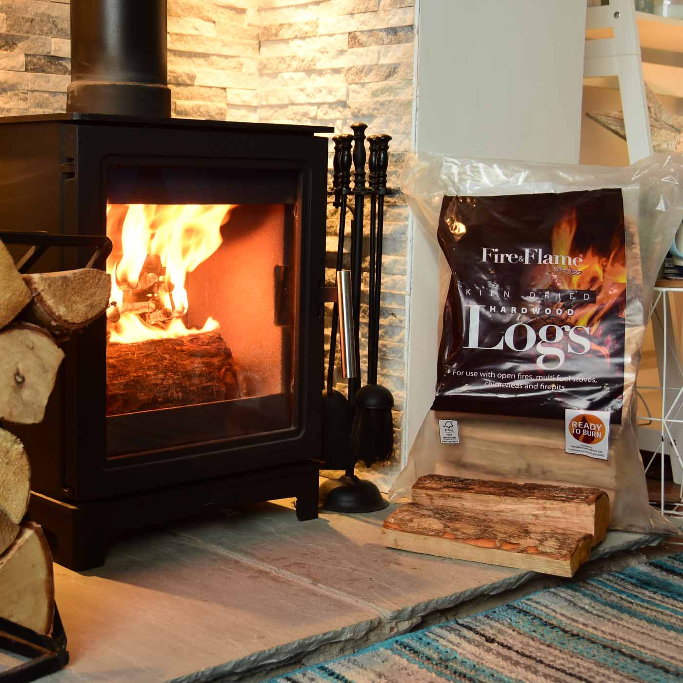 Kiln Dried Hardwood FSC Logs - Premium Firewood for Stoves, Firepits & Chimineas 6KG Bag