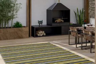 Outdoor Woven Vinyl Rug – Weatherproof, Hard‑Wearing Striped Garden & Patio Mat (120cm x 170cm)